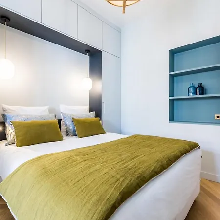 Apartment Bloom Keyweek Center *